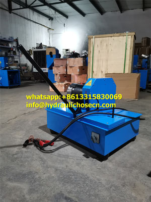 Máquina de cortar mangueiras de 12 V, máquina portátil de cortar mangueiras de 24 V, cortador portátil de mangueiras fornecedor