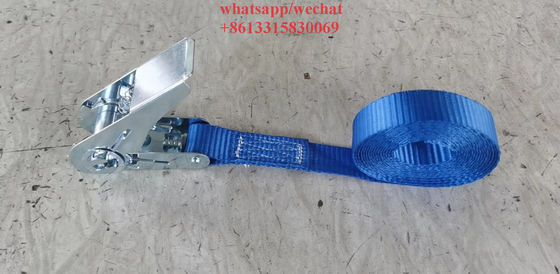 Cintas de amarração com mecanismo de ajuste manual em laranja vibrante para transporte seguro de carga fornecedor