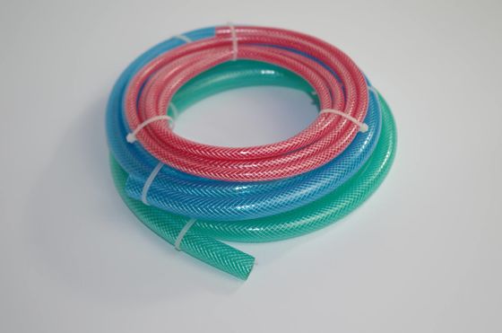 Tubos de PVC de uma única camada de comprimento e resistentes aos raios UV fornecedor