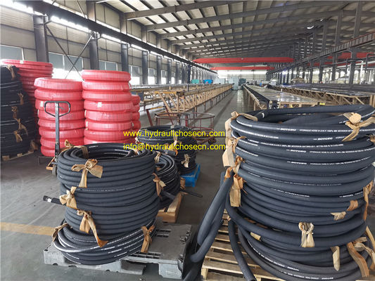 Tubos hidráulicos SAE 100 R9, resistentes ao óleo e ao intemperismo Tubos hidráulicos de borracha para várias aplicações fornecedor
